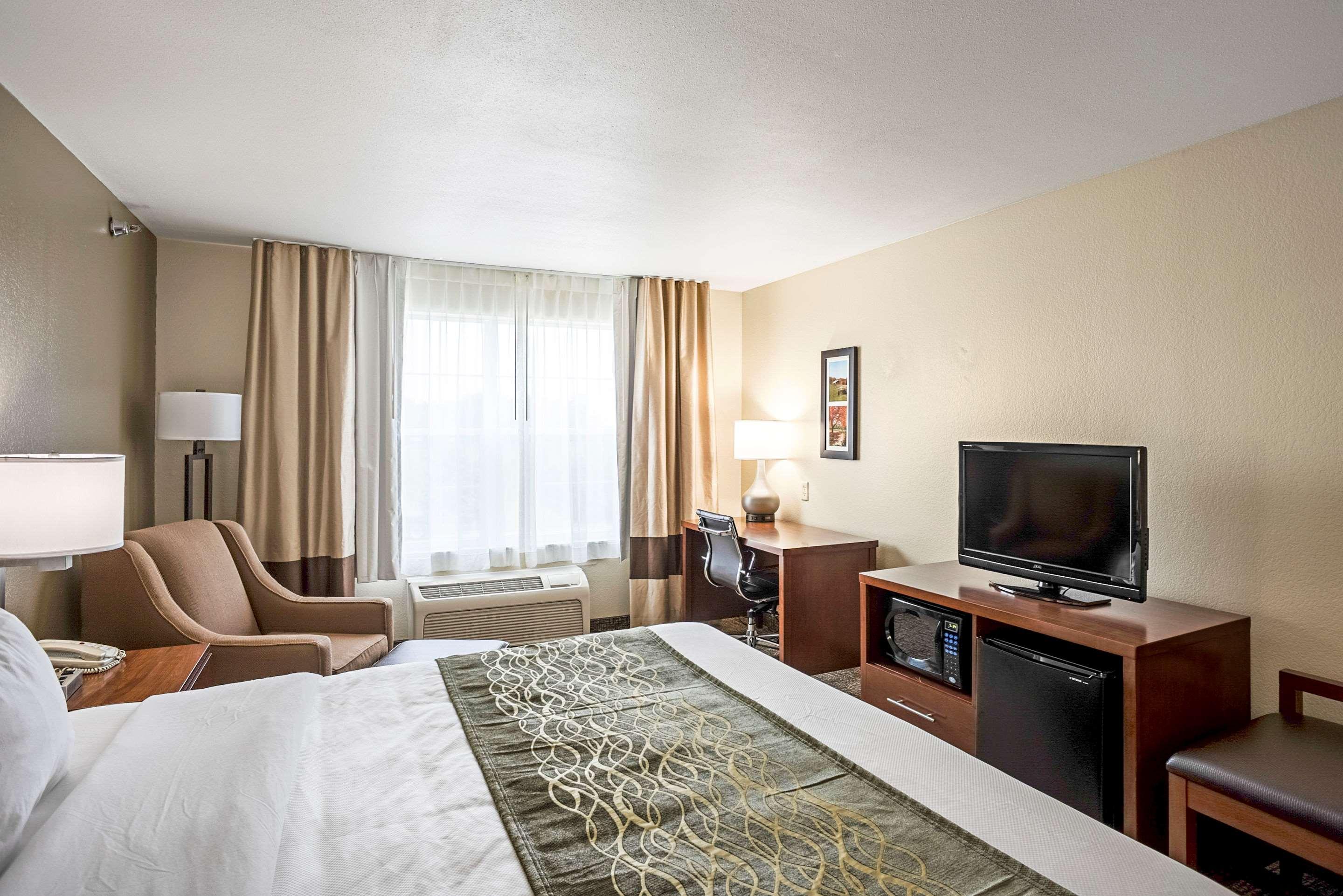 Comfort Inn & Suites Independence Εξωτερικό φωτογραφία