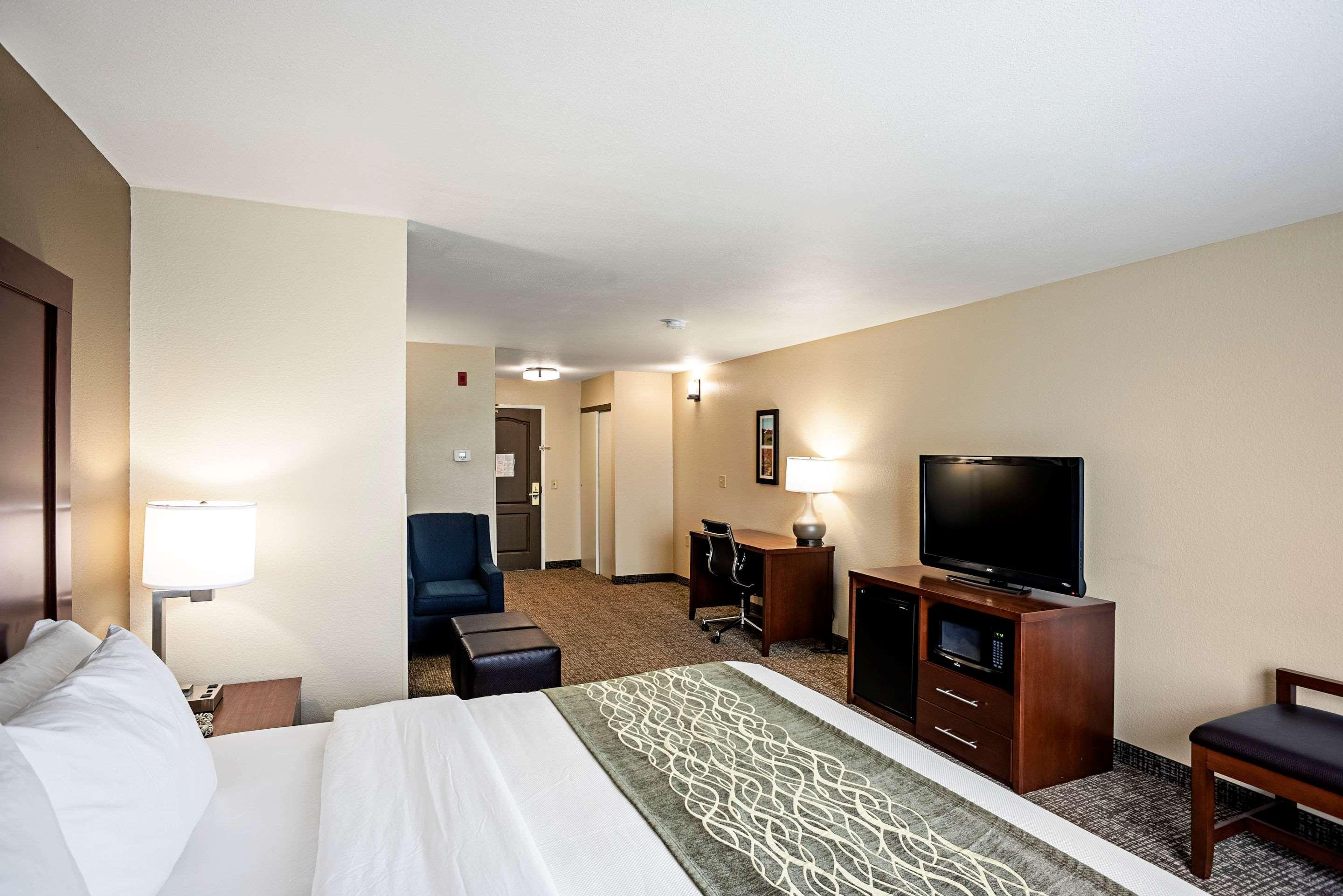 Comfort Inn & Suites Independence Εξωτερικό φωτογραφία