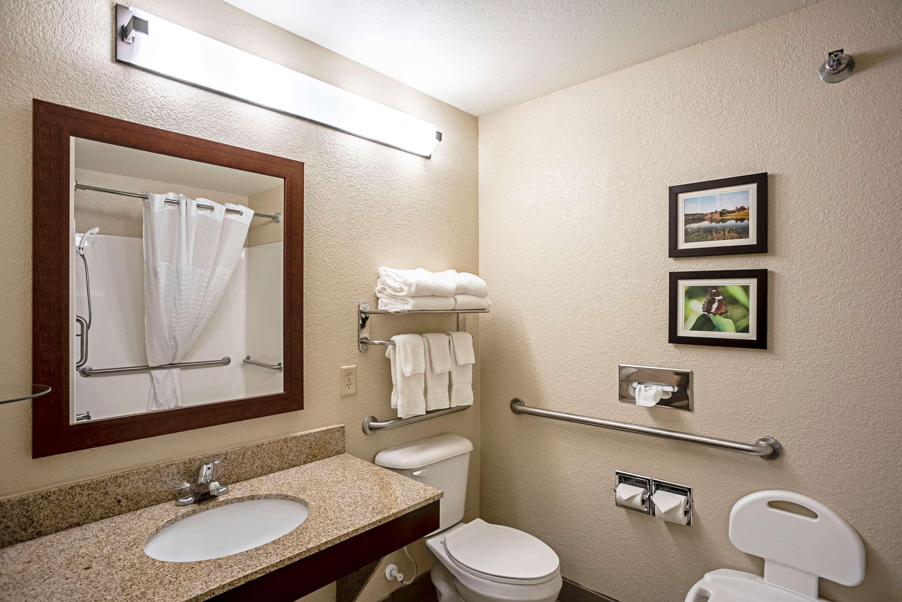 Comfort Inn & Suites Independence Εξωτερικό φωτογραφία